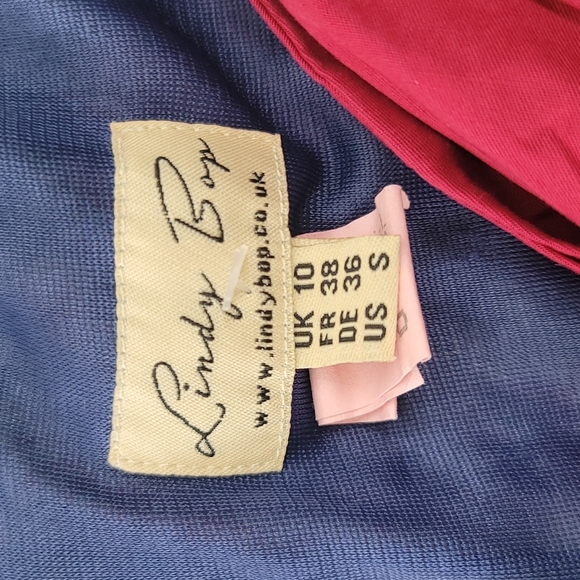 Lindy Bop vintage pin up body hugging floral dress sz Small - Picture 6 of 13